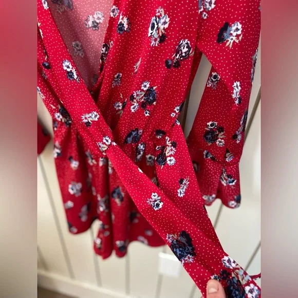 Romper (small) - Picture 2 of 3